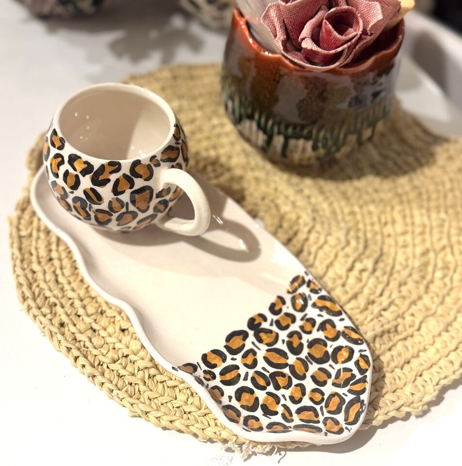 leopar türk kahvesi fincanı